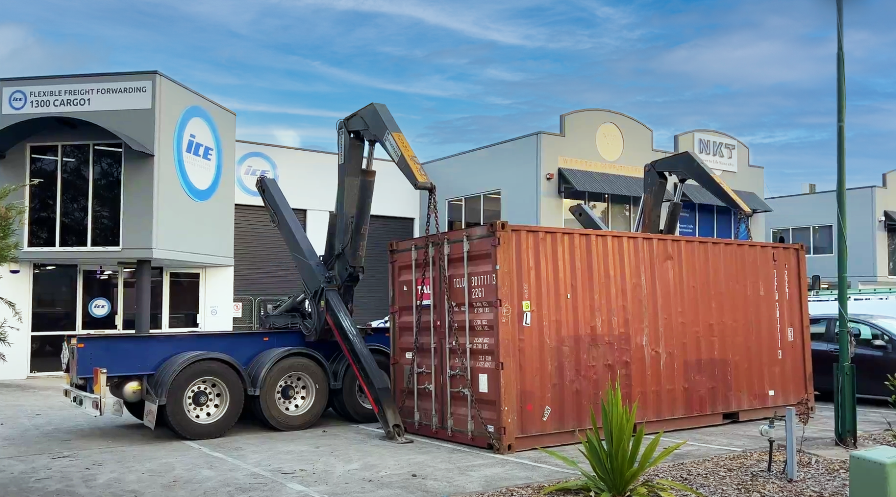 sideloader truck