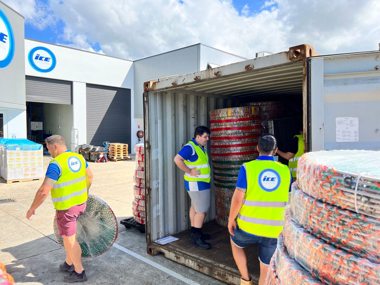Dead Space Charges: How to Avoid Them When Packing Your Cargo