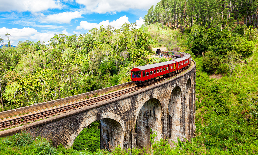 railway Nine arch bridge in Nuwara Eliya, Sri Lanka